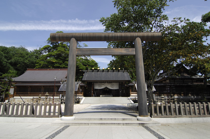 元伊勢籠神社